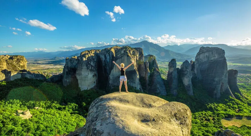 2 Day Delphi & Meteora Tour from Athens